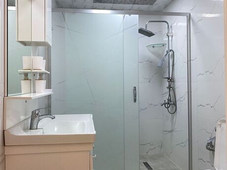 2 otaqlı yeni tikili - İnşaatçılar m. - 90 m²