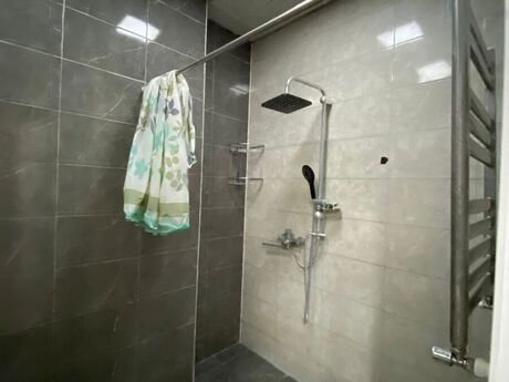 3 otaqlı yeni tikili - İnşaatçılar m. - 100 m²