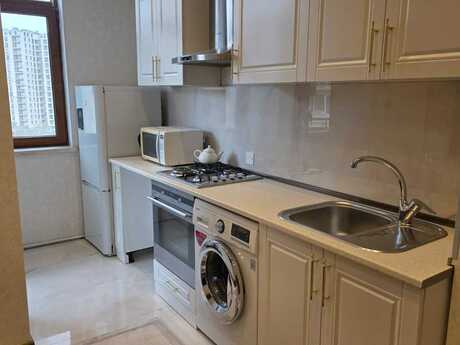 3 otaqlı yeni tikili - Elmlər Akademiyası m. - 120 m²
