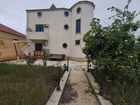 7 otaqlı həyət evi/bağ evi - Saray q. - 320 m²