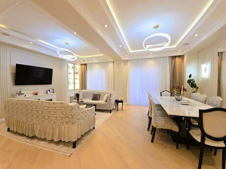 4 otaqlı yeni tikili - Ağ şəhər q. - 179 m²