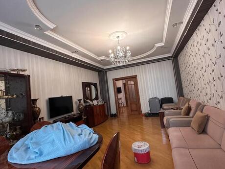 3 otaqlı yeni tikili - 8-ci mikrorayon q. - 150 m²
