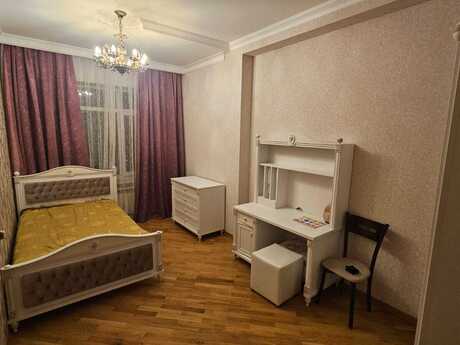 3-комн. новостройка - Насиминский р. - 130 м²