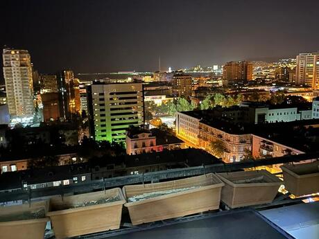5 otaqlı yeni tikili - 28 May m. - 260 m²