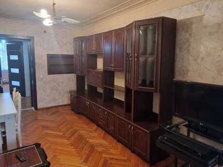 3 otaqlı köhnə tikili - Qara Qarayev m. - 60 m²