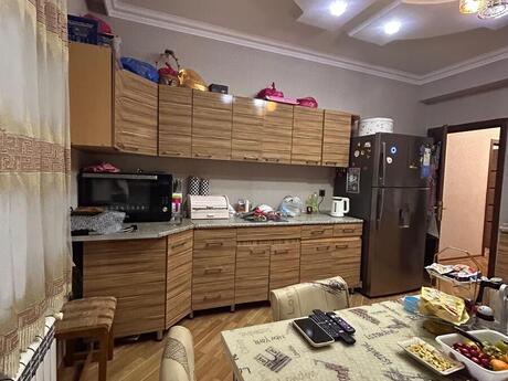 4 otaqlı yeni tikili - Həzi Aslanov m. - 140 m²
