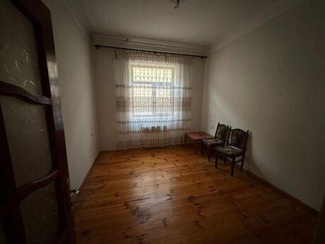 4 otaqlı həyət evi/bağ evi - Günəşli q. - 130 m²