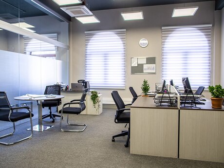 1 otaqlı ofis - Nizami m. - 66 m²