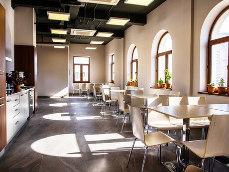 1 otaqlı ofis - Nizami m. - 66 m²