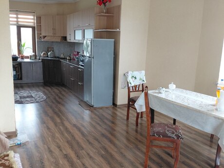 7 otaqlı həyət evi/bağ evi - Maştağa q. - 339 m²