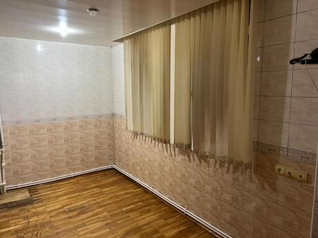 3 otaqlı köhnə tikili - İnşaatçılar m. - 87 m²
