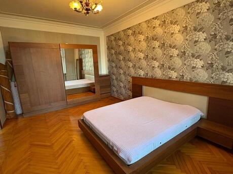 3 otaqlı köhnə tikili - Gənclik m. - 85 m²