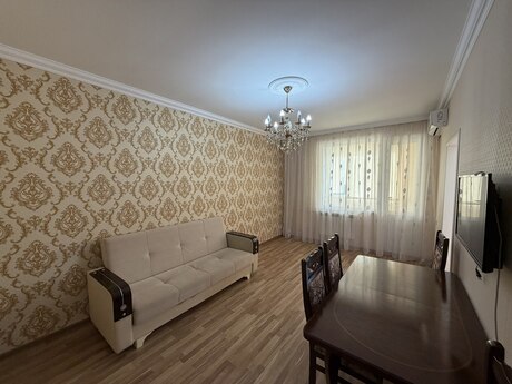 2 otaqlı köhnə tikili - Azadlıq Prospekti m. - 55 m²