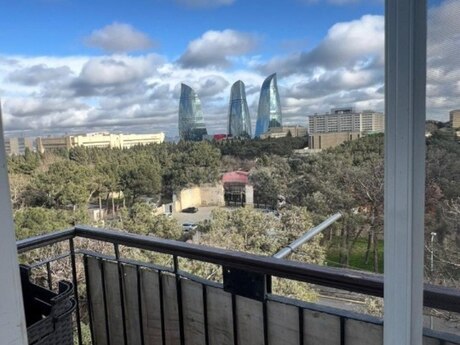 4 otaqlı köhnə tikili - Yasamal r. - 110 m²