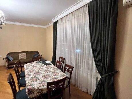4 otaqlı yeni tikili - 8 Noyabr m. - 172 m²