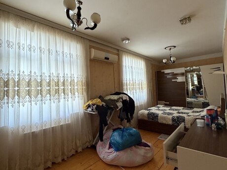 3 otaqlı köhnə tikili - Xalqlar Dostluğu m. - 35 m²