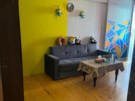 1 otaqlı yeni tikili - İnşaatçılar m. - 44 m²