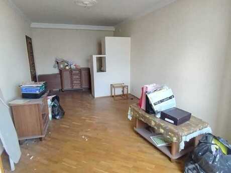 3 otaqlı köhnə tikili - Əhmədli m. - 60 m²