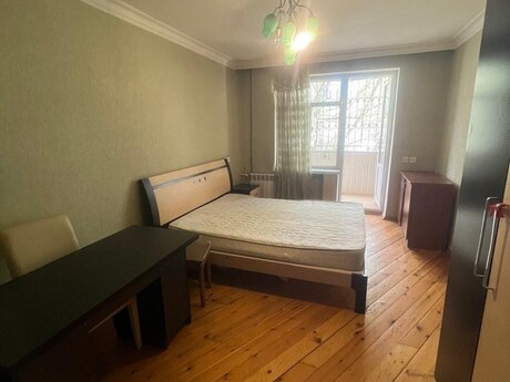4 otaqlı köhnə tikili - Nəriman Nərimanov m. - 90 m²