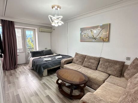 2 otaqlı köhnə tikili - Sahil m. - 55 m²