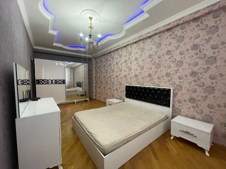 4 otaqlı yeni tikili - İnşaatçılar m. - 140 m²