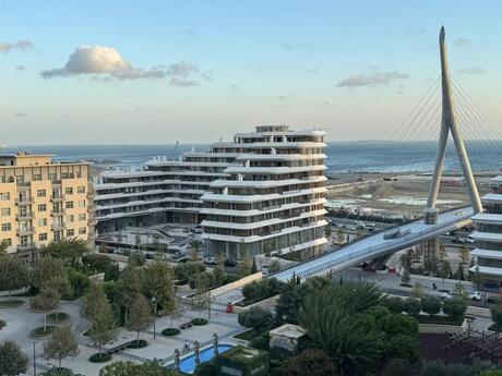 10 otaqlı yeni tikili - Ağ şəhər q. - 750 m²