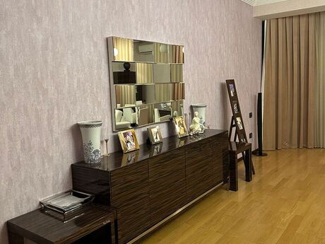 4 otaqlı yeni tikili - Nəsimi r. - 190 m²