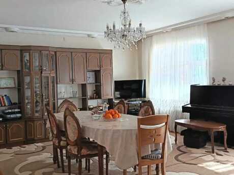 4 otaqlı köhnə tikili - Köhnə Günəşli q. - 110 m²