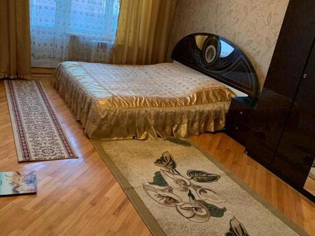 3 otaqlı köhnə tikili - Həzi Aslanov m. - 90 m²