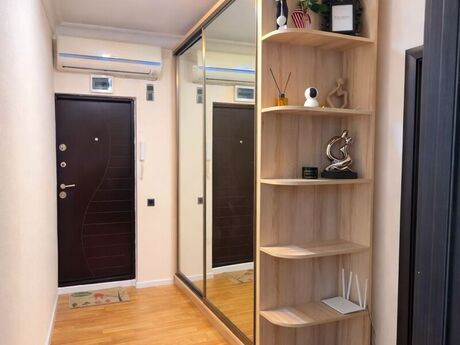 3 otaqlı köhnə tikili - Neftçilər m. - 75 m²