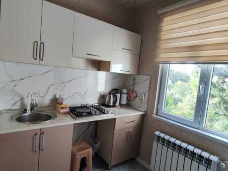 2 otaqlı köhnə tikili - Memar Əcəmi m. - 55 m²