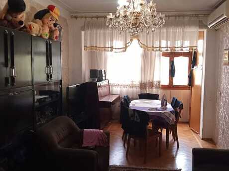 2 otaqlı köhnə tikili - Memar Əcəmi m. - 50 m²