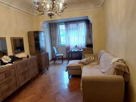 3 otaqlı köhnə tikili - Nizami m. - 67 m²