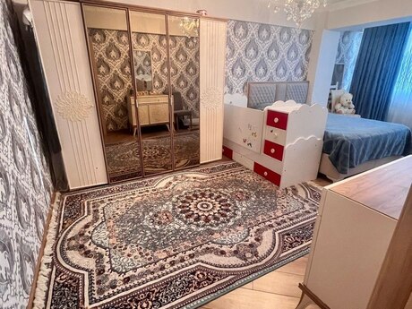 3 otaqlı köhnə tikili - İnşaatçılar m. - 75 m²