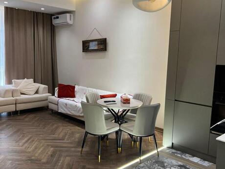 Объявление №6098805 - Баку, Насиминский  р., 2-комн., 70 м², 4/17 этаж