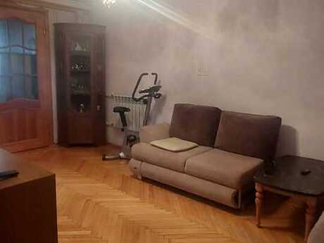 2 otaqlı köhnə tikili - Elmlər Akademiyası m. - 33 m²