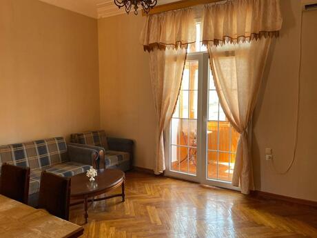 2 otaqlı köhnə tikili - İçəri Şəhər m. - 50 m²