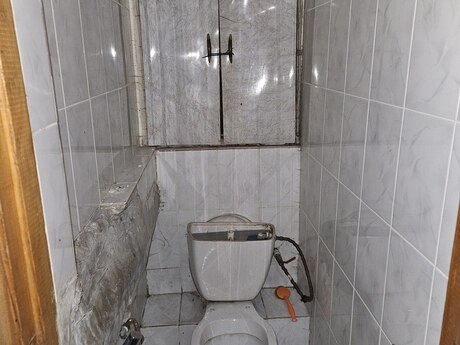 1 otaqlı köhnə tikili - 8 Noyabr m. - 30 m²