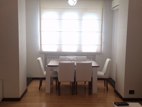 3 otaqlı köhnə tikili - Sahil m. - 100 m²