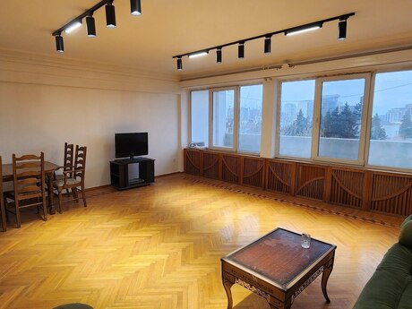 2 otaqlı köhnə tikili - Nəsimi r. - 80 m²