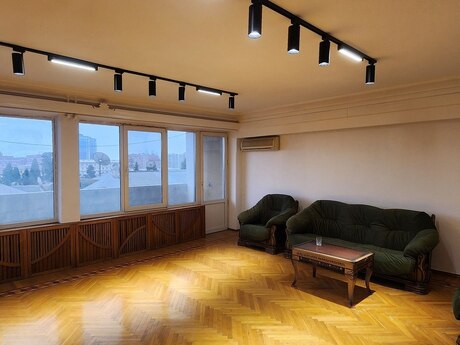 2 otaqlı köhnə tikili - Nəsimi r. - 80 m²