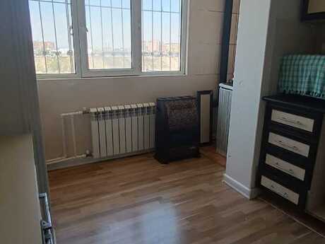 2 otaqlı köhnə tikili - Suraxanı r. - 65 m²