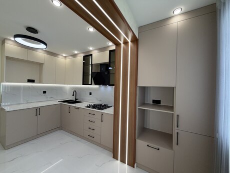 3 otaqlı köhnə tikili - Əhmədli m. - 74 m²