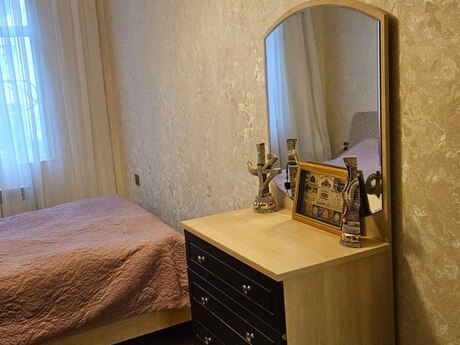 2 otaqlı köhnə tikili - 20 Yanvar m. - 55 m²