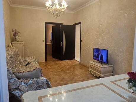 2 otaqlı köhnə tikili - 20 Yanvar m. - 55 m²