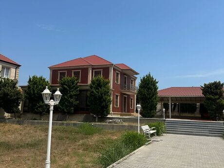 5 otaqlı həyət evi/bağ evi - Novxanı q. - 250 m²