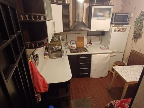 3 otaqlı köhnə tikili - Nəriman Nərimanov m. - 70 m²