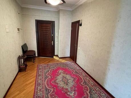 3 otaqlı yeni tikili - Nəsimi r. - 130 m²