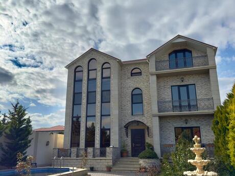 7 otaqlı həyət evi/bağ evi - Mərdəkan q. - 365 m²