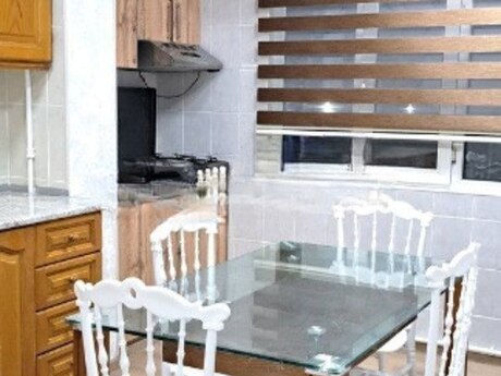 3 otaqlı köhnə tikili - Azadlıq Prospekti m. - 90 m²